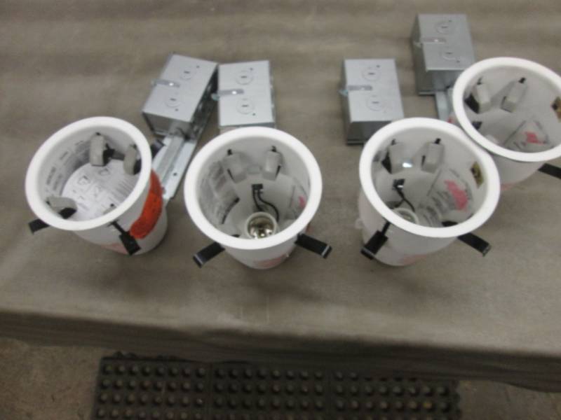 lot 119 image: Lot of 4 Halo H99 4 in. Steel Reces...
