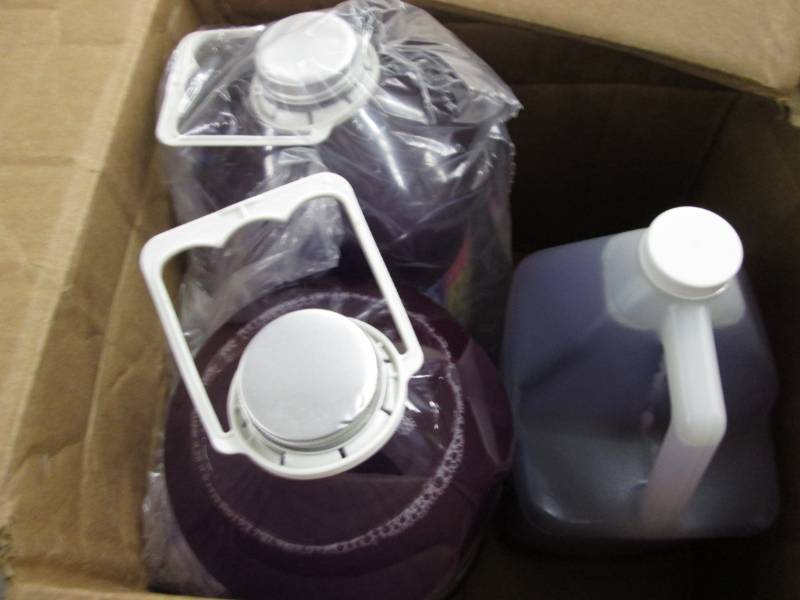lot 142 image: 2- 144 fl oz Pine-Sol Cleaner, 1 Ga...