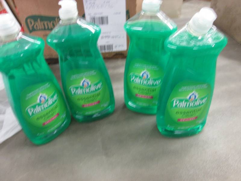 lot 144 image: 4- 28 oz Palmolive Detergent...