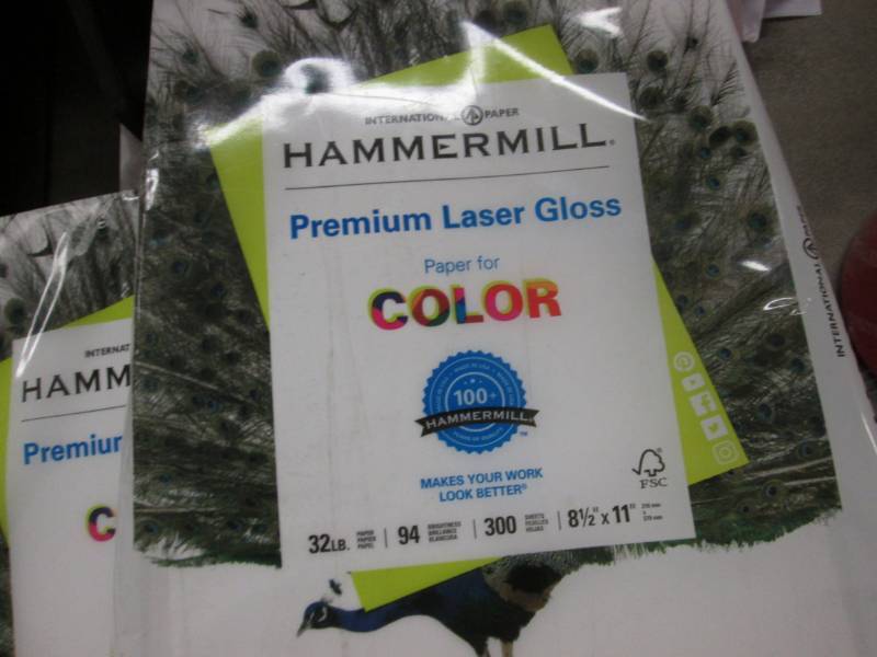 lot 174 image: 2 Open Reams 300 ct Hammermill Prem...