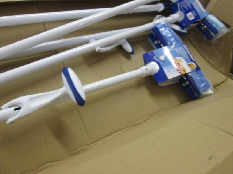 lot 187 image: Lot of 5 Mr Clean HD Roller Mops Re...