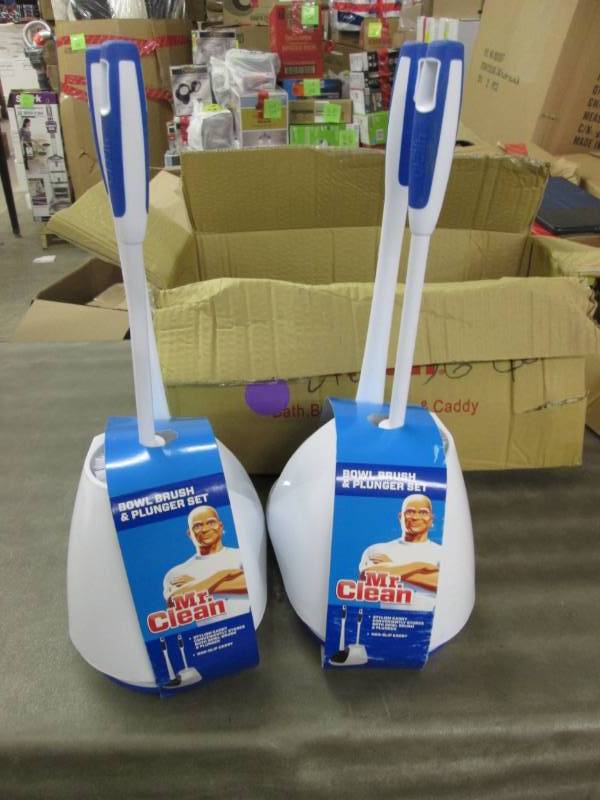 lot 193 image: Lot of 2 Mr Clean Turbo Plunger & B...