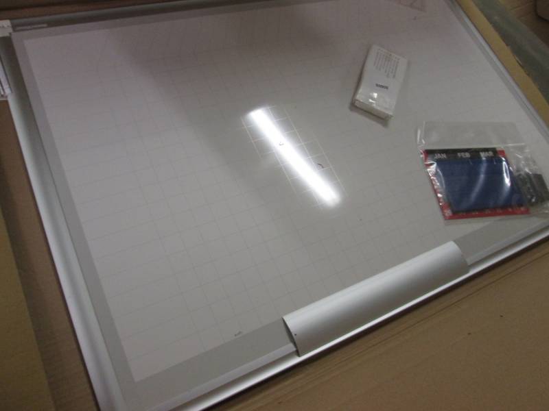 lot 199 image: Mastervision 24x36 inch  Magnetic P...