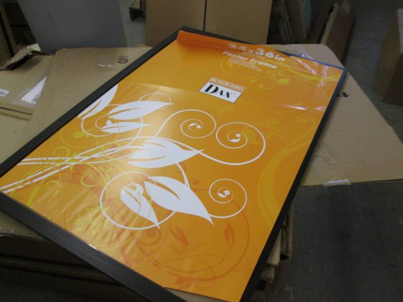 lot 259 image: 24x36 Poster Frame...