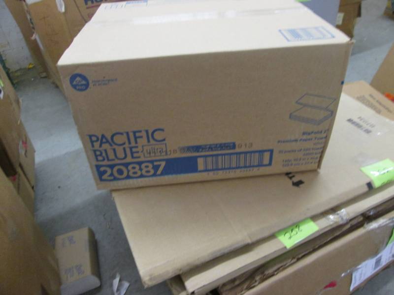 lot 261 image: Case of Pacific Blue Big Fold Paper...
