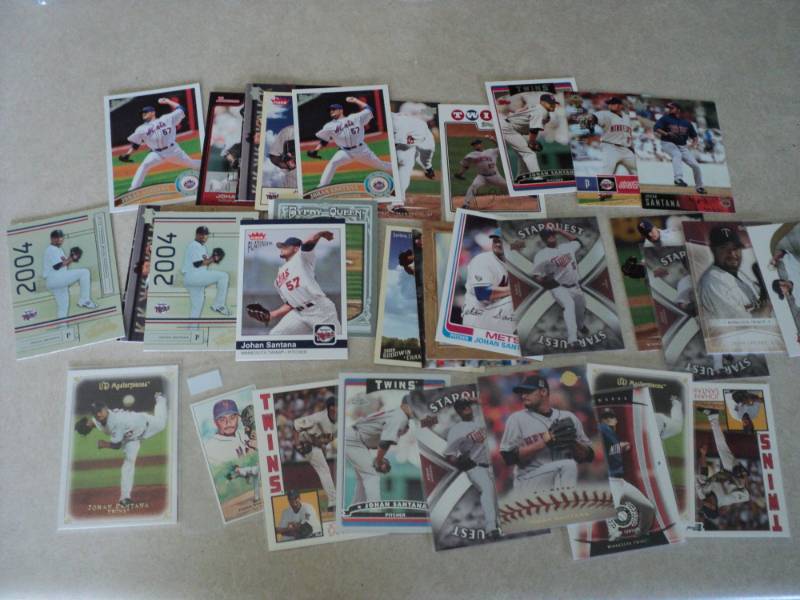 lot 5 image: Johan Santana Cards...