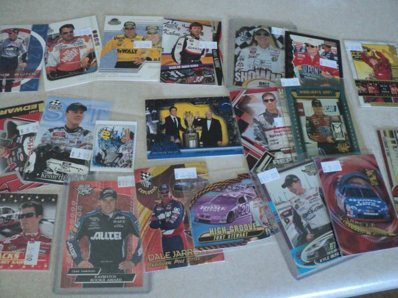lot 35 image: 20 Nascar Star Cards...