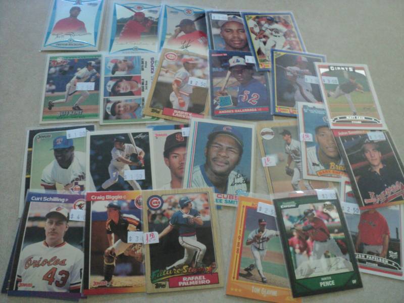 lot 52 image: 25 Baseball Rookie Cards...