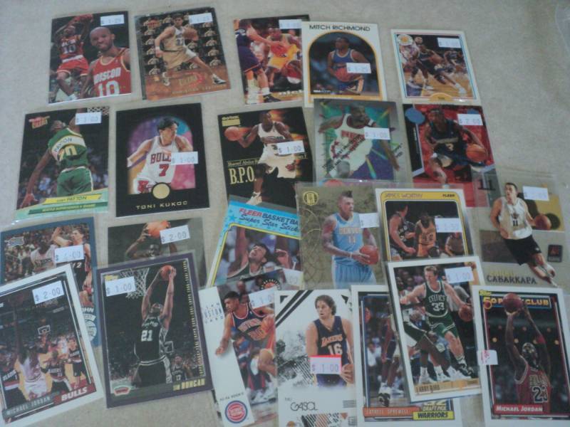 lot 62 image: Basketball Star Cards...