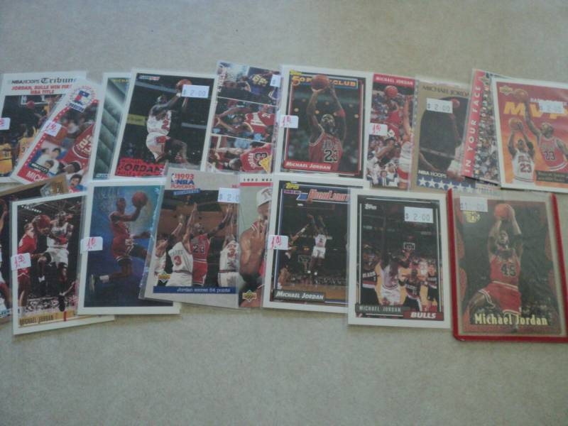 lot 64 image: 20 Michael Jordan Cards...