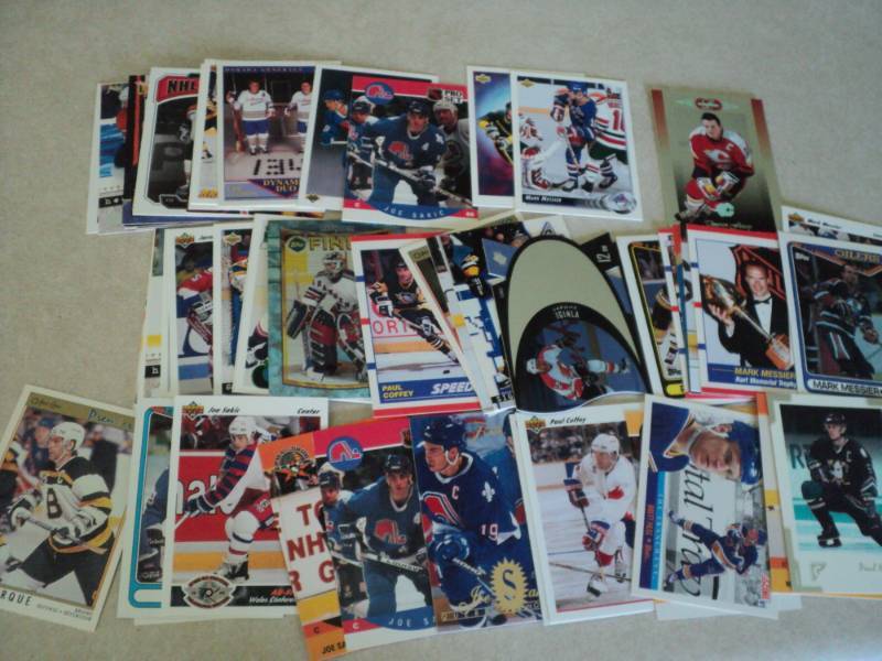 lot 67 image: Hockey Star Cards...