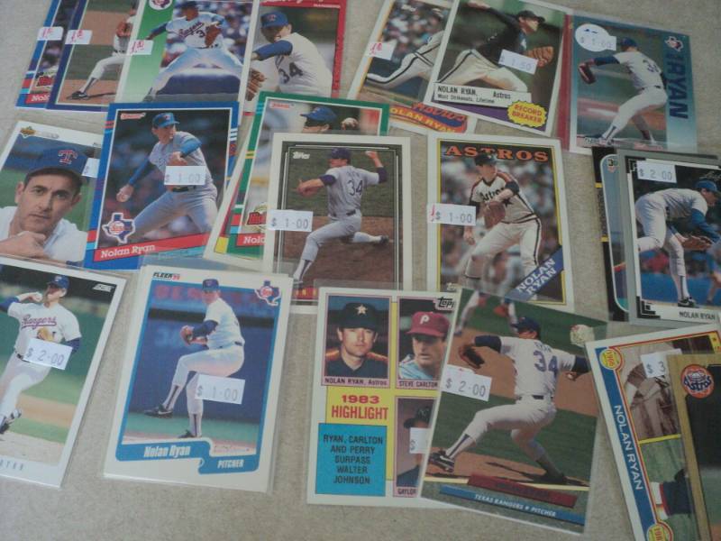 lot 90 image: 25 Nolan Ryan Cards...