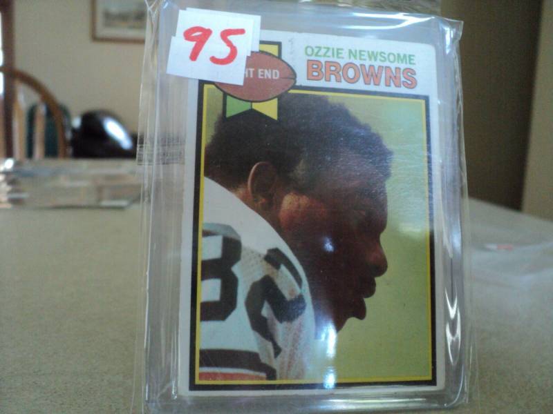 lot 95 image: 1979 Topps Ozzie Newsome Rookie Car...