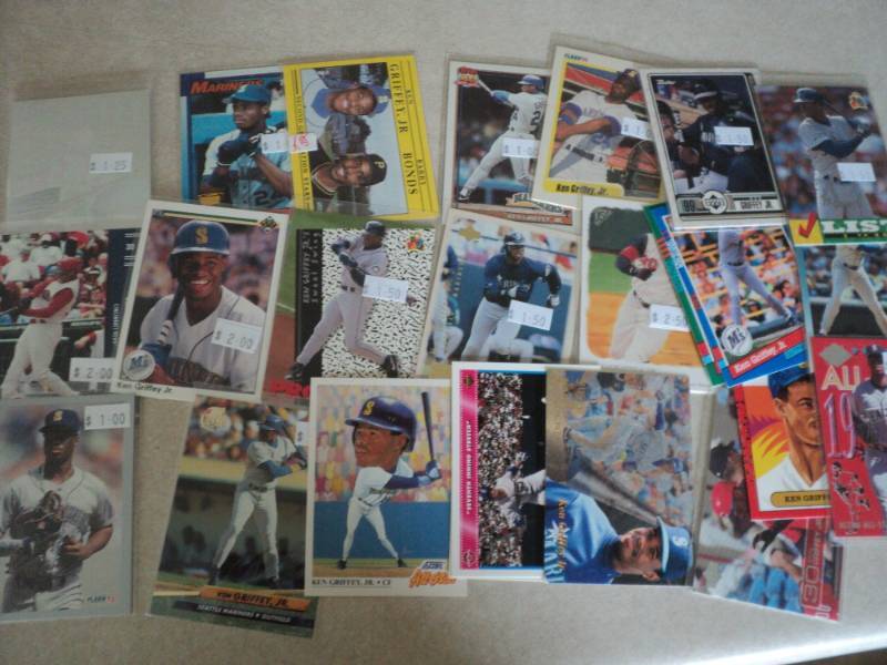 lot 123 image: 25 Ken Griffey JR Cards...