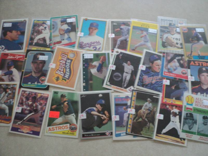 lot 125 image: 25 Nolan Ryan Cards...