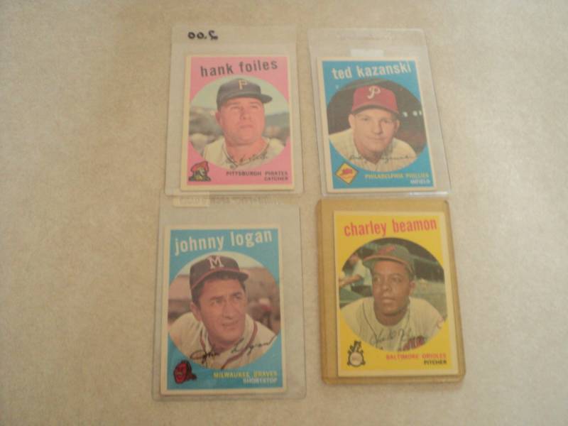 lot 133 image: 1959 Topps Baseball Cards...