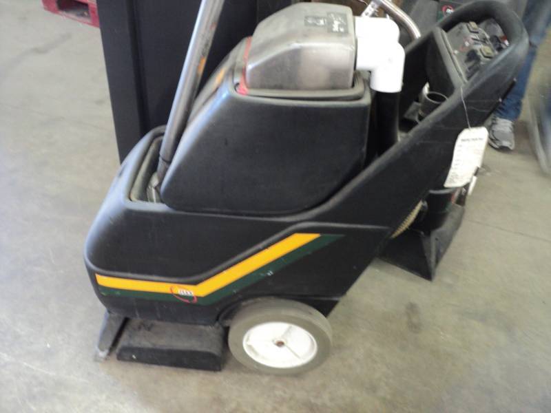 lot 138 image: Stallion 8SC Carpet Cleaner...