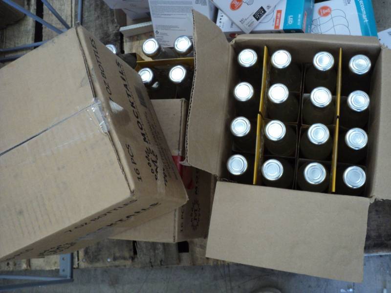 lot 161 image: 40 Bottles of 7 oz Scottish Lemonad...