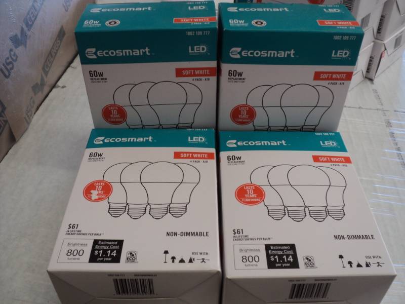 lot 172 image: 4 -4 packs Ecosmart LED 60 watt Lig...