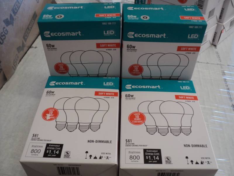 lot 175 image: 4 -4 packs Ecosmart LED 60 watt Lig...