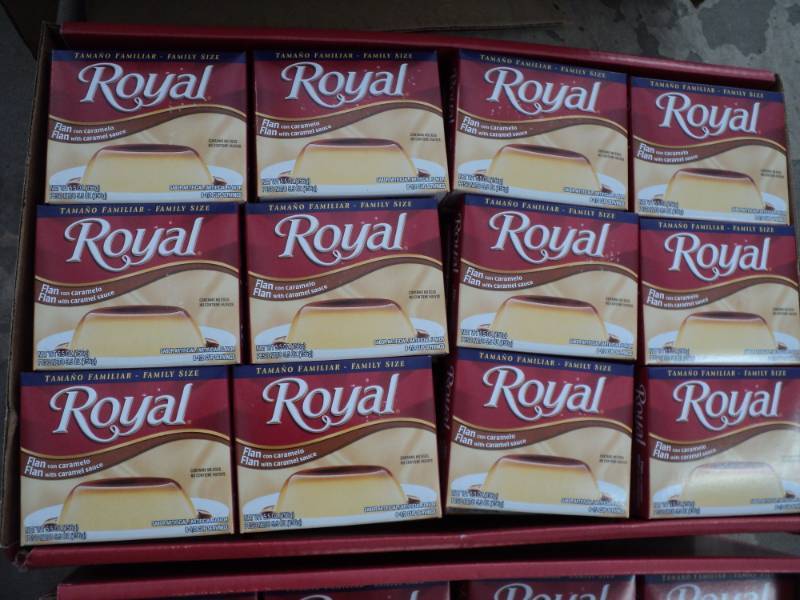 lot 176 image: Case of 96 Royal Flan- family size ...