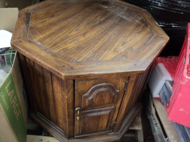 lot 180 image: Octagon End Table...