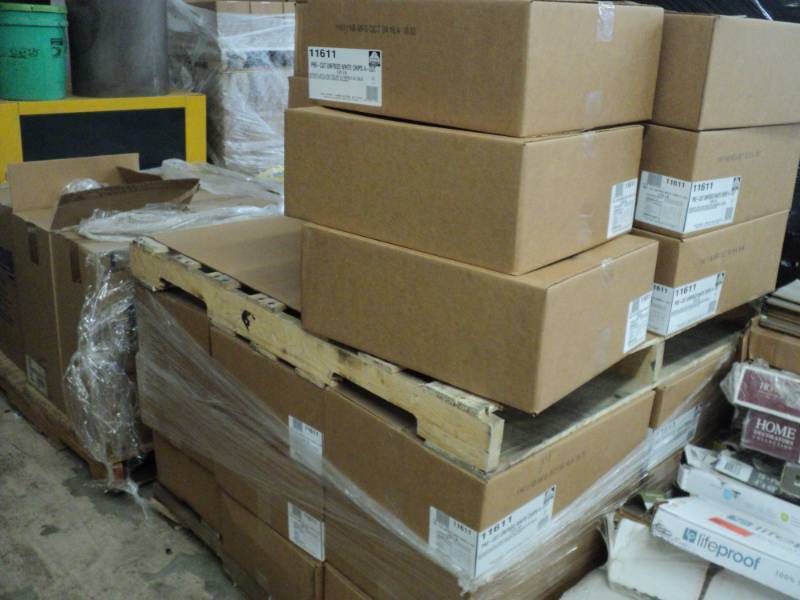 lot 194 image: 32 - 25 lbs. Boxes Pre Cut Unfried ...