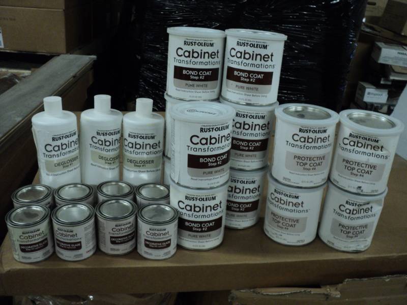lot 214 image: Rust-Oleum White Cabinet Transforma...