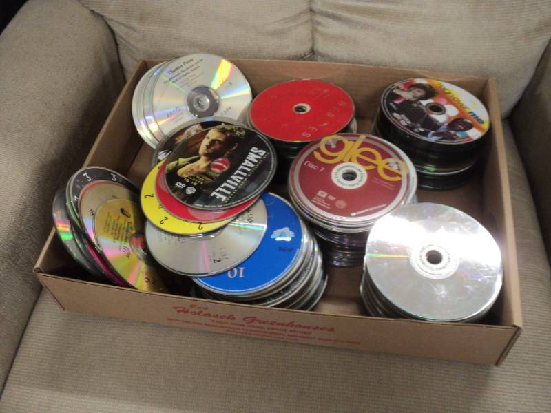 lot 226 image: Lot of 250 or so CDs, DVDs, and rec...