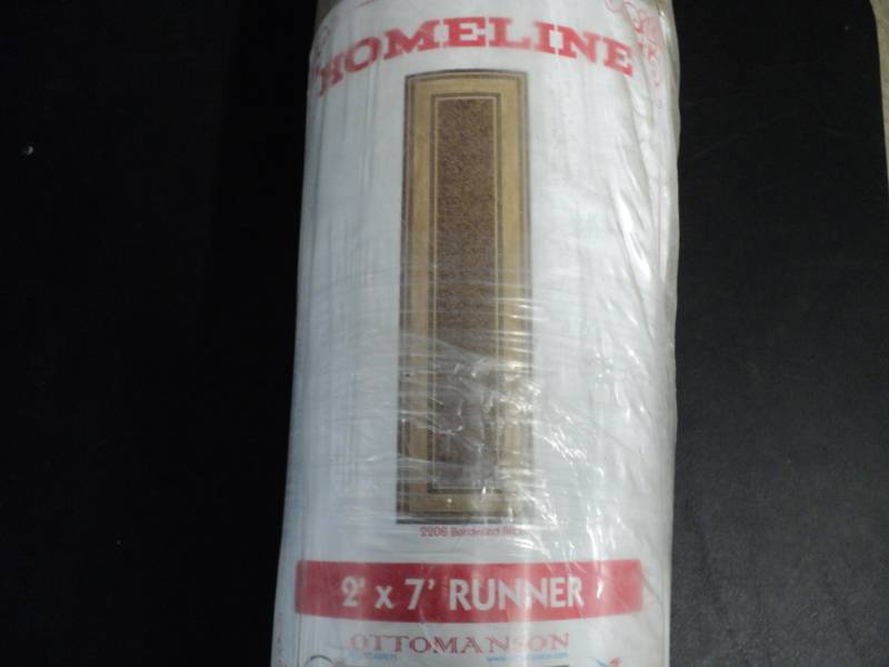 lot 284 image: Homeline 2 ft x 7 ft Runner, new in...