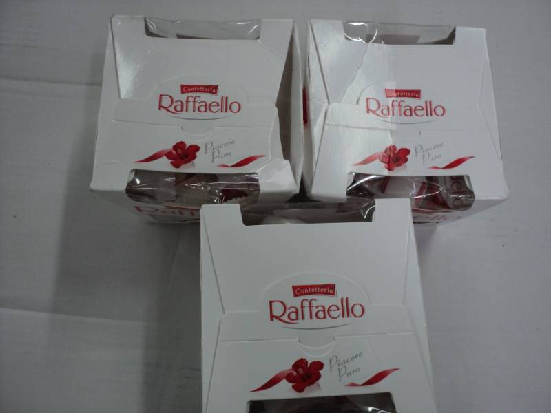 lot 346 image: Raffaello Almond Coconut Treats...