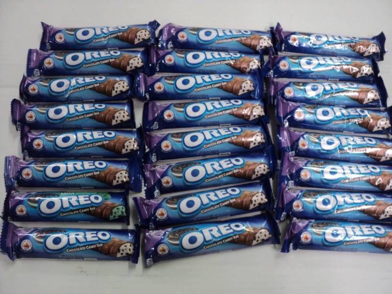 lot 373 image: 24 Oreo Bars...