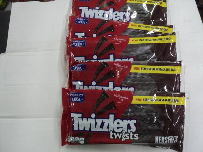 lot 393 image: 5 Packages Hersheys Chocolate Twiz...