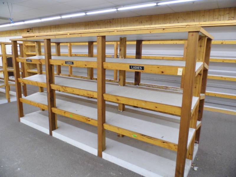 lot 2 image: Wooden Rack