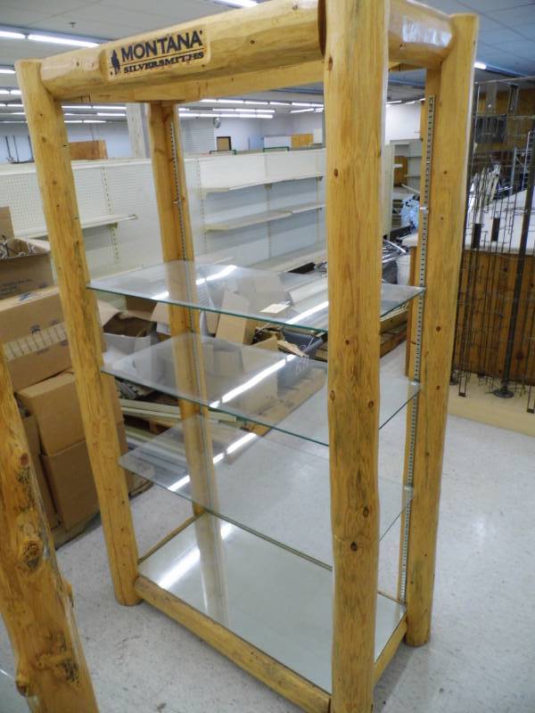 lot 19 image: Log Shelf w Glass
