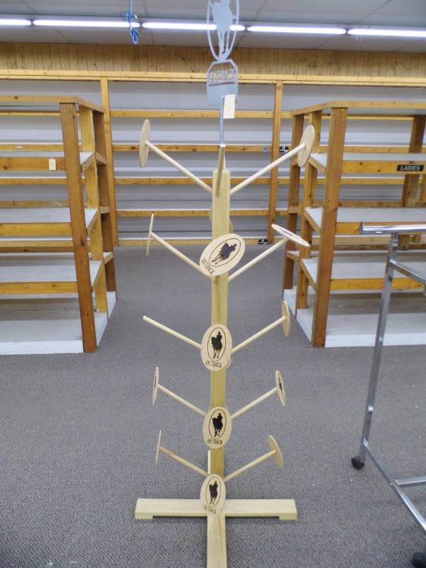 lot 30 image: Outback Hat Rack