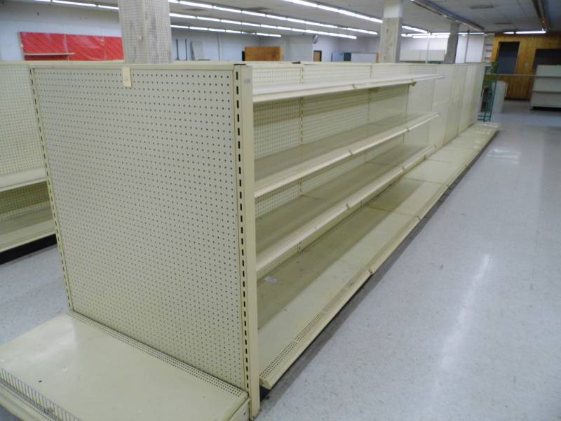 lot 46 image: Gondola Shelving