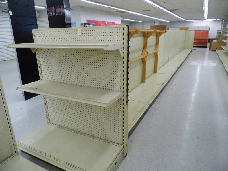 lot 49 image: Gondola Shelving