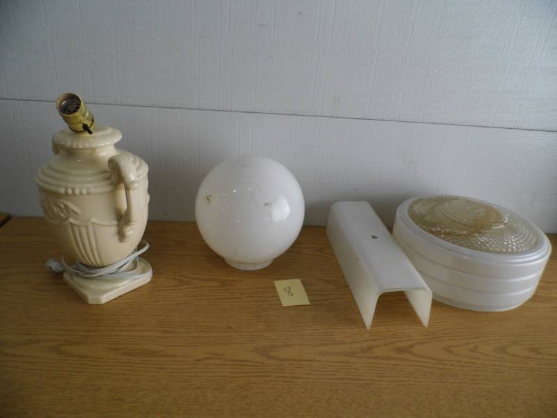 Light Globes w Wooden Crate