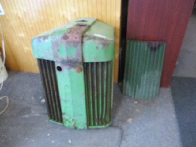 John Deere 620 Nose
