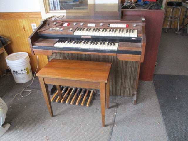 Baldwin Organ