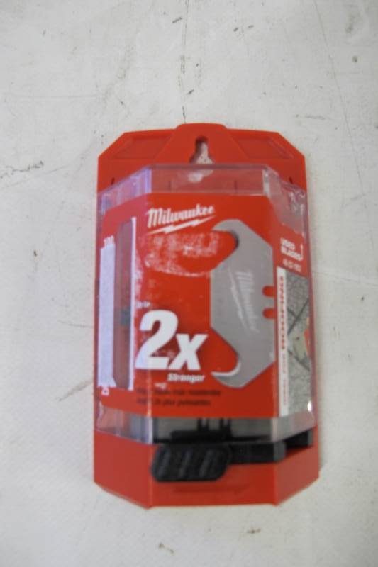 lot 65 image: Milwaukee Hook Utility Knife Blades with Dispenser - Roughly 50 Blades