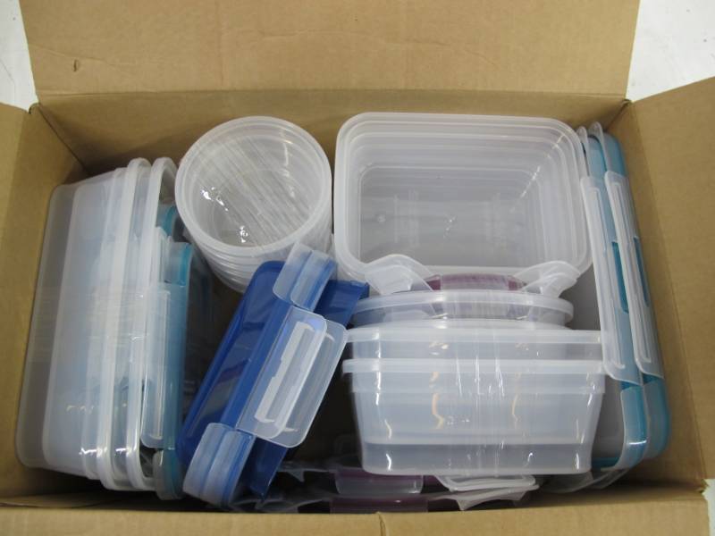 lot 96 image: Snapware Total Solutions 38-piece Plastic Food Storage Set