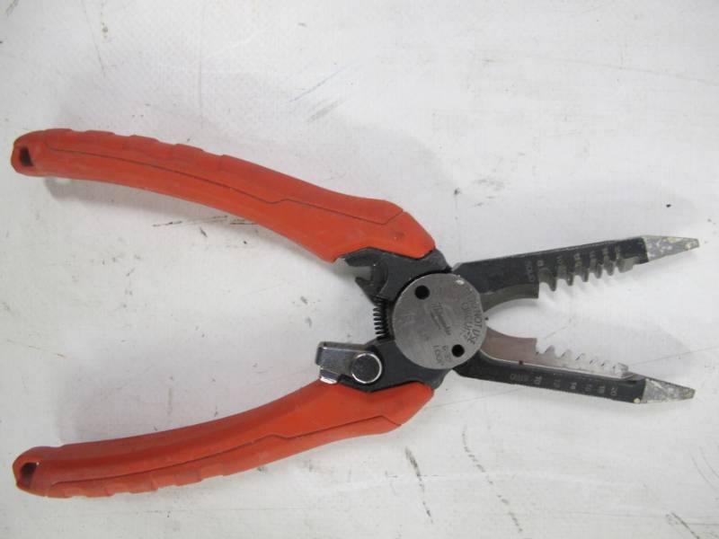 lot 83 image: Milwaukee 10 in. 6 in 1 Combination Electricians Wire Strippers - USED