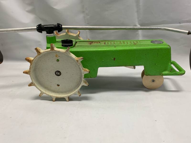 lot 37 image: Melhor Vintage Tractor Sprinkler
