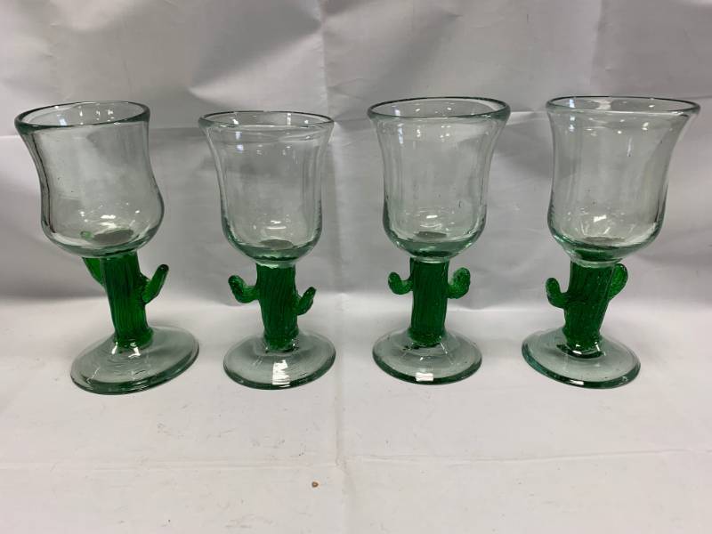 lot 69 image: Lot of 4 Heavy Cactus Glasses