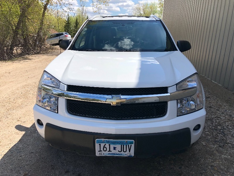 2005 CHEVY EQUINOX AWD NO RESERVE