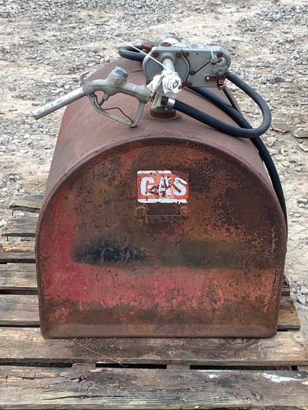 lot 14 image: Commercial Bulk Gasoline Tank With Electric Pump