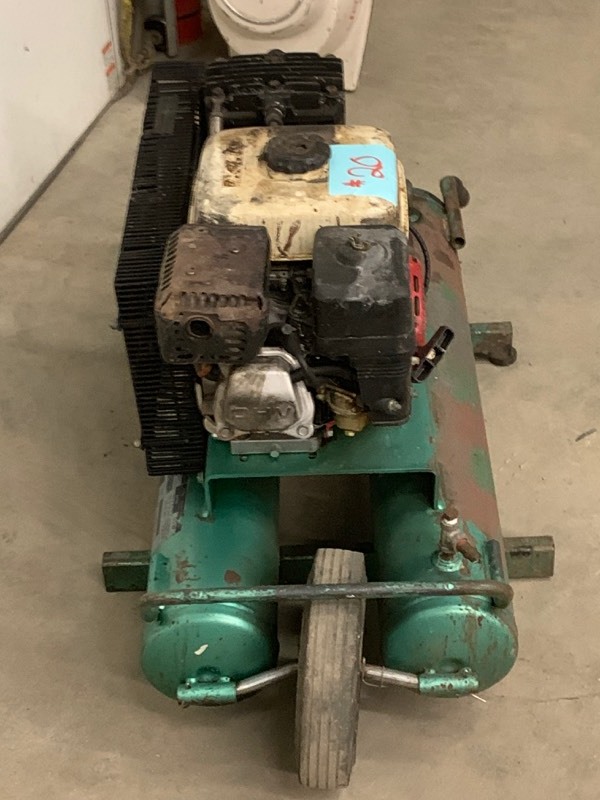 lot 20 image: Dayton Air Compressor