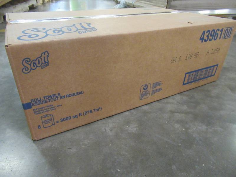 lot 133 image: Scott (6-Pack) Scott Pro Mocha Hard Roll Towels 7.5 x 800, Model43961
